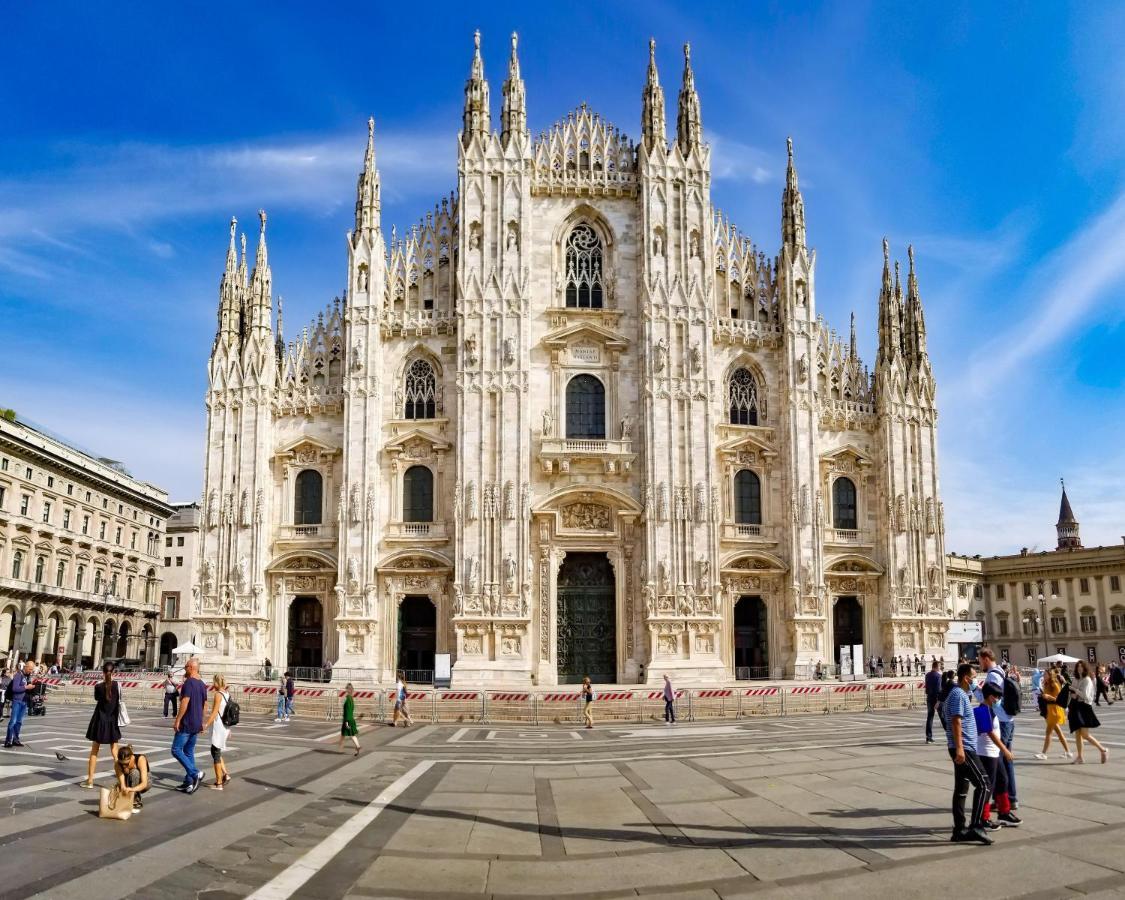 Charme Milan-300M Dal Duomo Milão Exterior foto